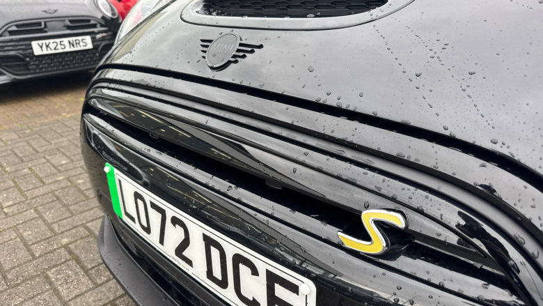 MINI Hatchback 135kW Cooper S Level 2 33kWh 3dr Auto Electric Hatchback